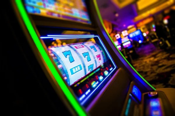 Slot game result showing Aviator bet and payout on humas togel